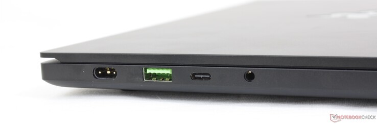Левая сторона: разъем питания, USB-A 3.2 Gen. 2, USB-C 3.2 Gen. 2 (DisplayPort 1.4, Power Delivery), аудио разъем
