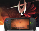 Рекламный арт, демонстрирующий Xbox ROG Ally X под управлением Hollow Knight: Silksong (источник изображения: Xbox)