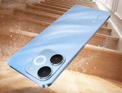 Realme P4 Lite будет выпускаться в трех цветах, включая светло-голубой.