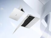 Ноутбук Rimbook L1 Plus оснащён процессором AMD Rembrandt APU. На снимке: рекламное изображение, демонстрирующее дизайн ноутбука.