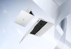 Ноутбук Rimbook L1 Plus оснащён процессором AMD Rembrandt APU. На снимке: рекламное изображение, демонстрирующее дизайн ноутбука.