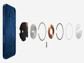 Apple MagSafe является основой для Qi2, и поэтому полностью совместим с новым стандартом. (Источник изображения: Apple)