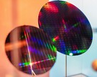 Samsung Foundry - один из крупнейших в мире производителей полупроводниковых микросхем (на фото - полупроводниковая пластина). (Источник изображения: Unsplash)