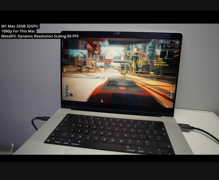 Cyberpunk 2077 работает на MacBook Pro M1 Max (32 ГБ ОЗУ, 32-ядерный GPU) в разрешении 1080p с использованием динамического масштабирования разрешения MetalFX. Игра поддерживает плавную производительность 60 FPS, демонстрируя мощь ранних Apple Silicon для нативных AAA-игр. (Источник изображения: