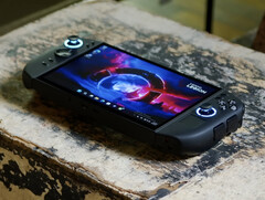 Ожидается, что Legion Go 2 также получит более дешевую версию SteamOS, как и Legion Go S до него. (Источник изображения: Notebookcheck)