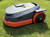 Segway Navimow X3 обладает широким набором функций. (Источник изображения: Маркус Швартен / Notebookcheck)