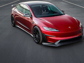 Новый аэродинамический комплект добавляет 426 фунтов прижимной силы к Tesla M3P (Источник изображения: Unplugged Performance/X)