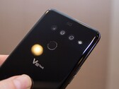 Кажется, LG запатентовала тройную селфи-камеру