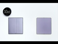 Galaxy Z Fold 7 (слева) и Oppo Find N6 (справа) в разложенном виде.