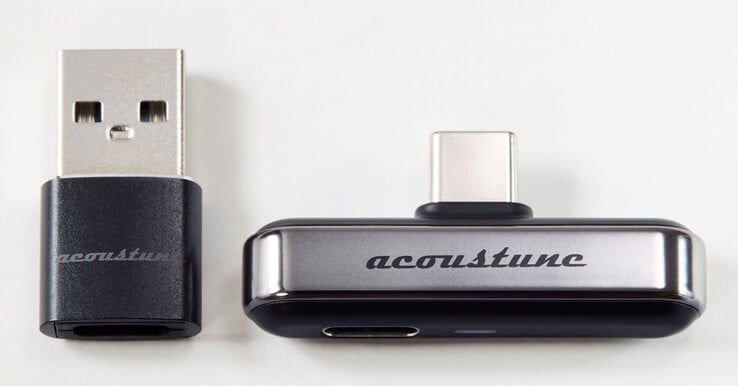 В комплекте с Bluetooth-передатчиком Acoustune ATX001 идет переходник с USB-C на USB-A.