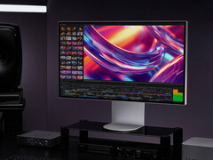 UltraFine 32U990A пока можно заказать только в США. (Источник изображения: LG)