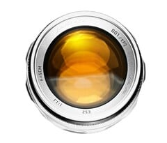Новый объектив Shoten Kobo 50 мм f/1,1 выпущен ограниченной серией — всего 70 экземпляров по всему миру.