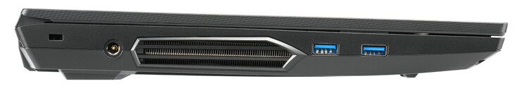 Левая сторона: слот для замка, разъем питания, USB 3.2 Gen 1 (Type-A), USB 3.2 Gen 2 (Type-A)