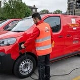 Электрический фургон Royal Mail, один из 7 000 EV в парке компании в Великобритании (Источник изображения: Royal Mail)