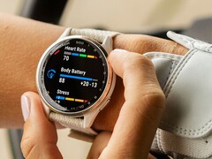 Смарт-часы Garmin Approach S44 и S50 (на фото) получили системное программное обеспечение 8.04. (Источник изображения: Garmin)