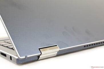 Матовый гладкий алюминий высокого качества - все как у Zenbook Pro Duo