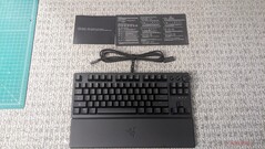 Содержание коробки Razer Huntsman V3 Pro TKL 8KHz
