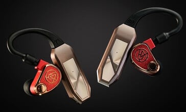 ЦАП iFi Go Pod Max подключается непосредственно к внутриушным мониторам без проводов. (Источник изображения: iFi)