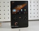 Air Y — одна из двух новых вертикальных портативных моделей от компании Mangmi.