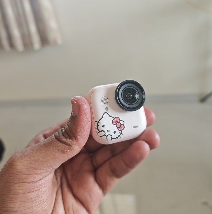 Ограниченная серия экшн-камеры Insta360 Go Ultra Hello Kitty