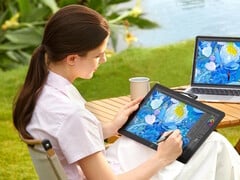 Графический дисплей XPPen Artist Ultra 14 можно подключить к ноутбукам с помощью одного разъема USB-C.