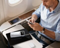 Pisen TP-D108 Bolt power bank может похвастаться большим аккумулятором емкостью 20 000 мАч 