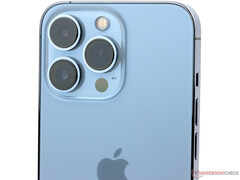 Apple последний раз Sky Blue использовался на iPhone для iPhone 13 Pro поколения. (Источник изображения: Notebookcheck)