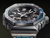 Часы Casio MRG-B2100HR-1AJR (на фотографии) отличаются уникальной отделкой, нанесённой по всей поверхности корпуса.