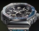 Часы Casio MRG-B2100HR-1AJR (на фотографии) отличаются уникальной отделкой, нанесённой по всей поверхности корпуса.