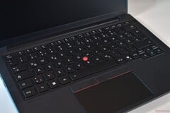 Клавиатура нового ноутбука Lenovo ThinkPad T14 Gen 7.