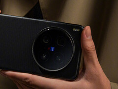 Предполагается, что при выпуске Find X9 Pro в конце этого года он будет использовать расположение камер Vivo X200 Ultra. (Источник изображения: Vivo - отредактировано)