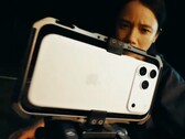 IPhone 17 Pro Max оснащен 48-мегапиксельной телекамерой с матрицей на 56% больше (Источник изображения: Apple)