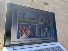 На открытом воздухе под прямыми солнечными лучами