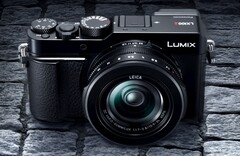 Компактная фотокамера с фиксированным объективом Panasonic LX100 II