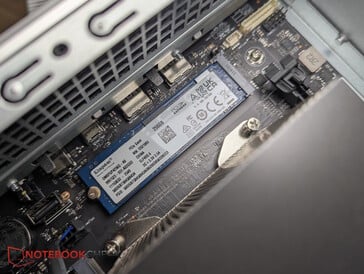 SSD объемом 256 ГБ