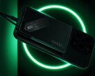 Black Shark выпускает в Китае Blade 2 Power Bank 10000mAh со встроенным кабелем. (Источник изображения: Black Shark)