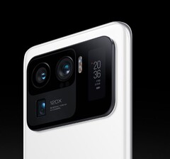 Задний дисплей Mi 11 Ultra может вернуться в серию Xiaomi 16. (Источник изображения: Xiaomi)