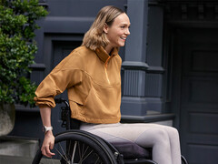 Предыдущие обновления для Venu 3 и Venu 3S могли приводить к активации режима инвалидного кресла во время плавания. (Источник изображения: Garmin)