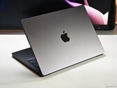 Выпуск MacBook Pro нового поколения может быть отложен.