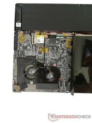 MSI P65 Creator 9SF - возможности апгрейда