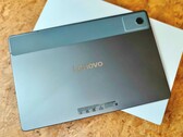 Lenovo Tab K12 очень похож на другой планшет Lenovo, но в нем все же достаточно своего, чтобы быть интересным