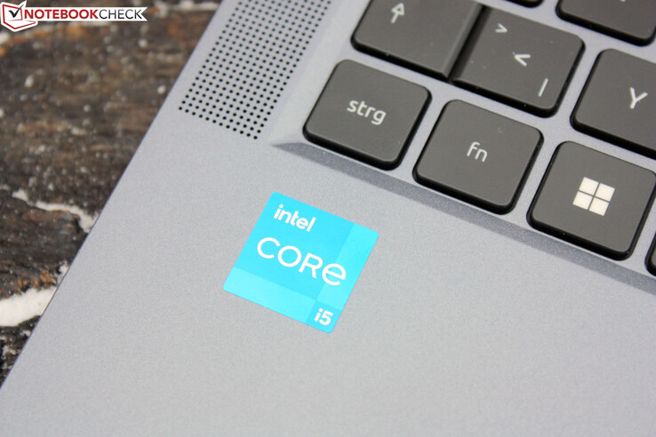 Core i5-1335U - стандартный чип поколения Raptor Lake U