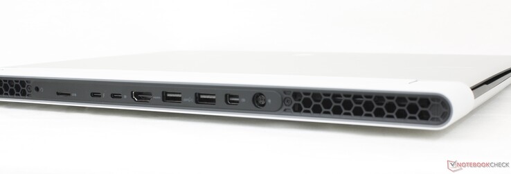 Сзади: гарнитура 3,5 мм, 1x USB-C w/ Thunderbolt 4 + USB4 + PD + DisplayPort 1.4, 1x USB-C 3.2 Gen. 2 w/ PD + DisplayPort 1.4, HDMI 2.1, 2x USB-A 3.2 Gen. 1, Mini DisplayPort 1.4, сетевой адаптер