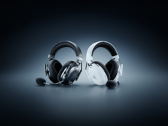 Сегодня компания Razer анонсировала три новые игровые гарнитуры под брендом BlackShark (источник изображения: Razer)