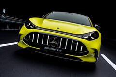 Новый Mercedes-AMG GT 4-Door Coupe - первый серийный EV, в котором используются три революционных аксиально-поточных двигателя, обеспечивающих пиковую мощность до 1 153 л.с