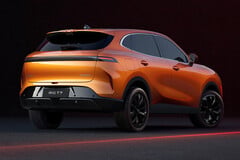 Внедорожник T7 с пожизненной гарантией на аккумулятор Rhino.