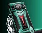 Doogee S200 Ultra оснащен круглым вторичным AMOLED-дисплеем на задней панели. (Источник изображения: Doogee)
