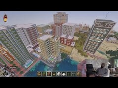 Майк Томлин построил целый город в Minecraft — с плотной застройкой и большим разнообразием зданий.