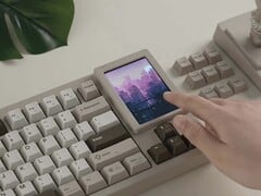 Сенсорный экран можно использовать независимо от клавиатуры.
