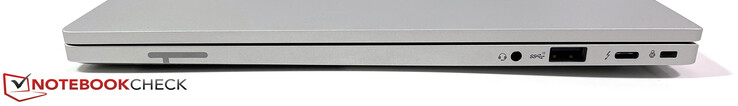 Справа: Аудиовыход 3.5 мм, USB-A 3.2 Gen 2, USB-C (Thunderbolt 4, DisplayPort 1.4, Power Delivery), Kensington NanoSaver